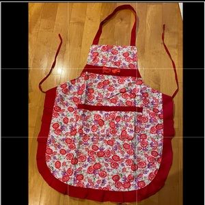 Cute apron NWOT